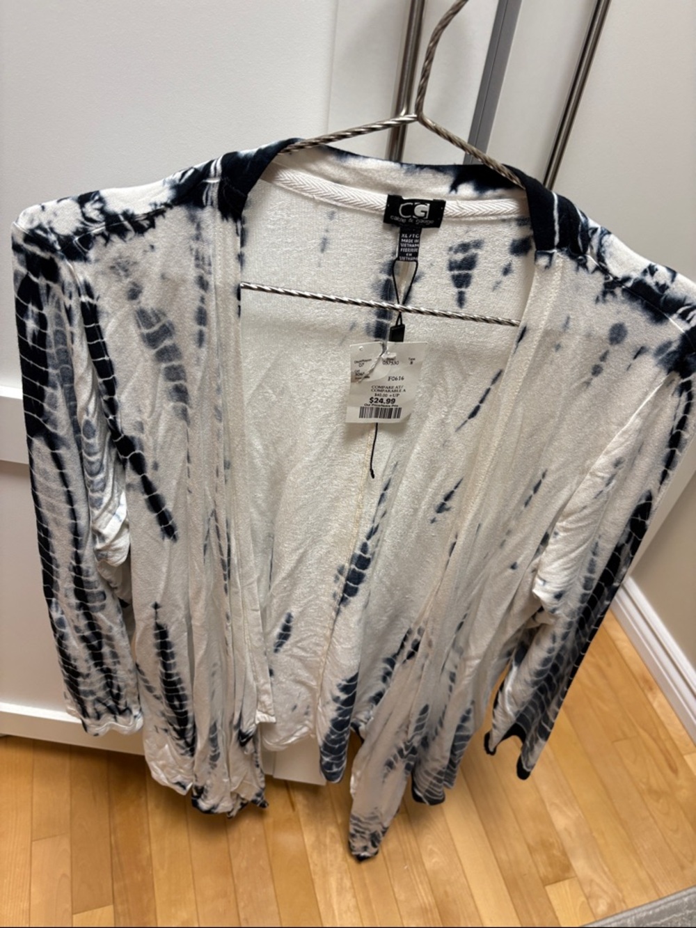 Cable & Gauge White and Navy Tie-Dye Open Cardigan